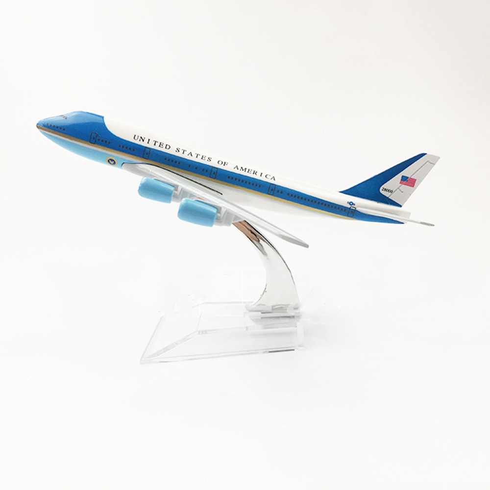

Модель пасажирський літак Boeing 747 USA Air Force