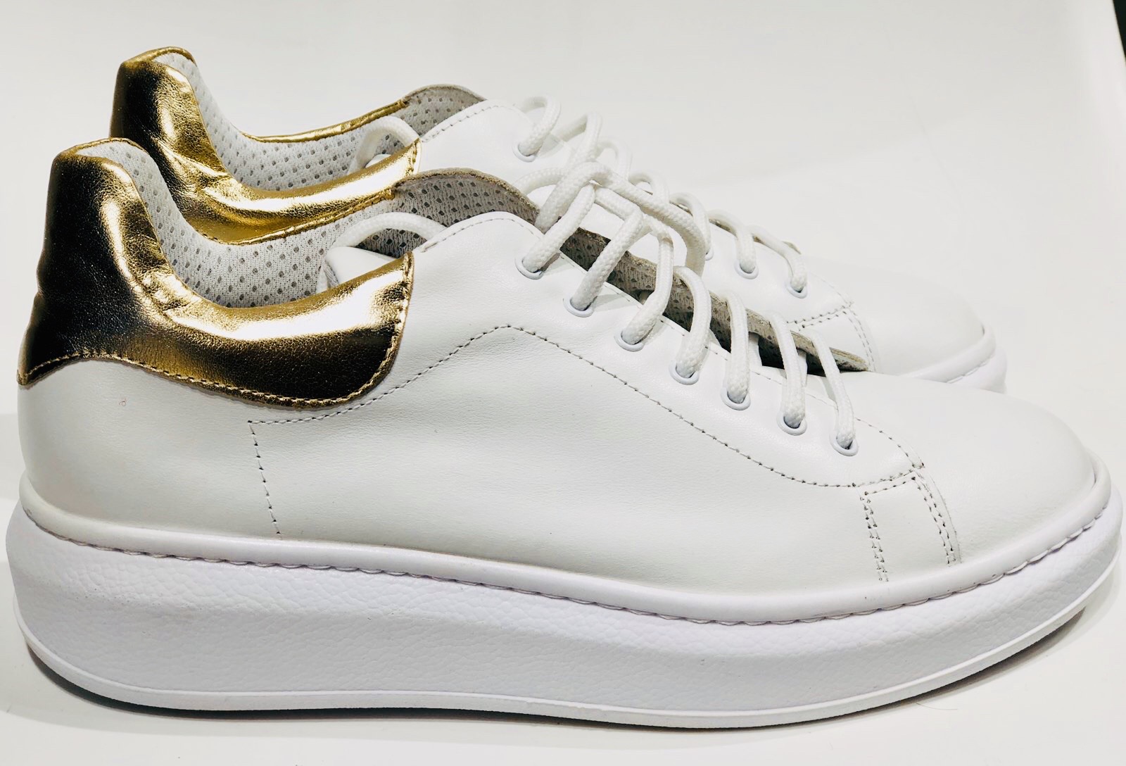 

Туфлі RED Valentino 38 Чорні (43835-38)