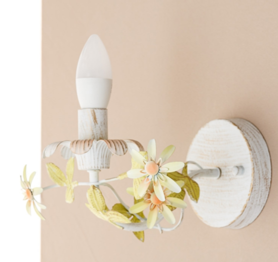 

Бра белое на 1 свечу с цветочным декором (SA018/1) (SL00495)