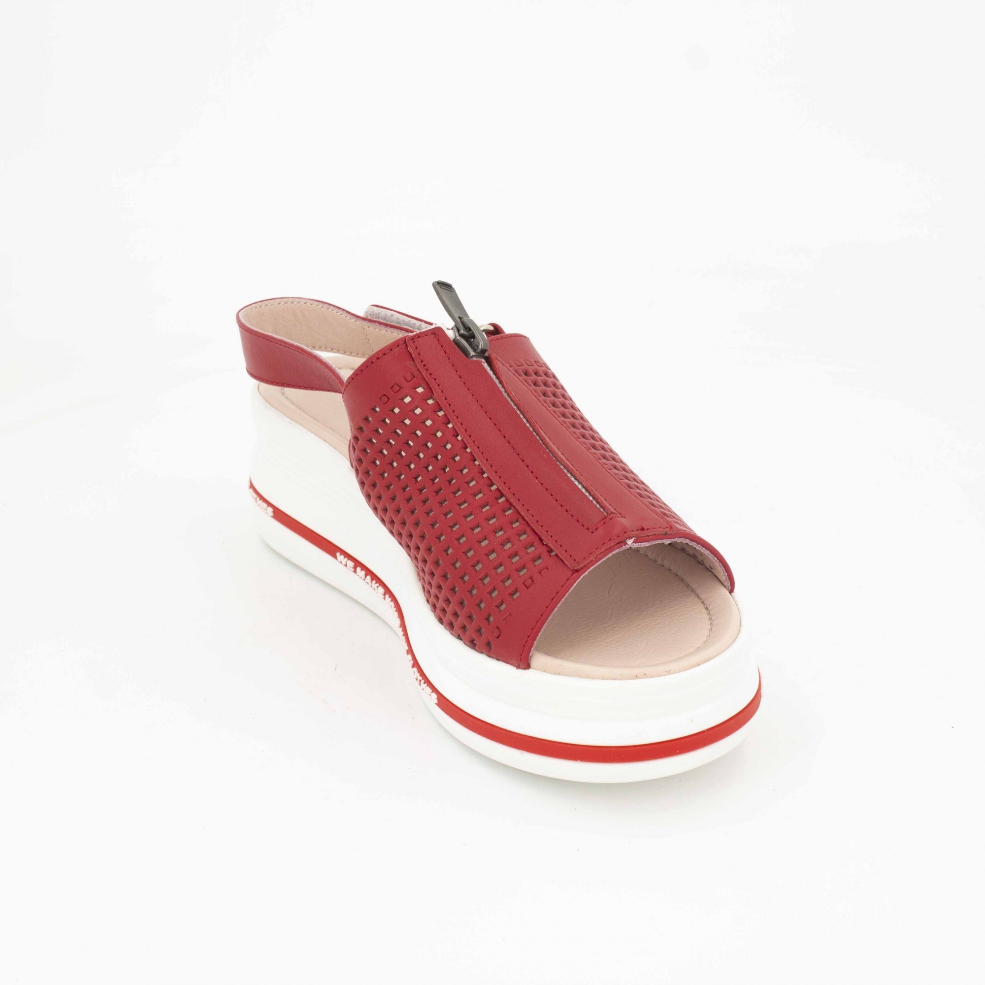 

Босоножки женские Labour Shoes 2369-7 38 Красный