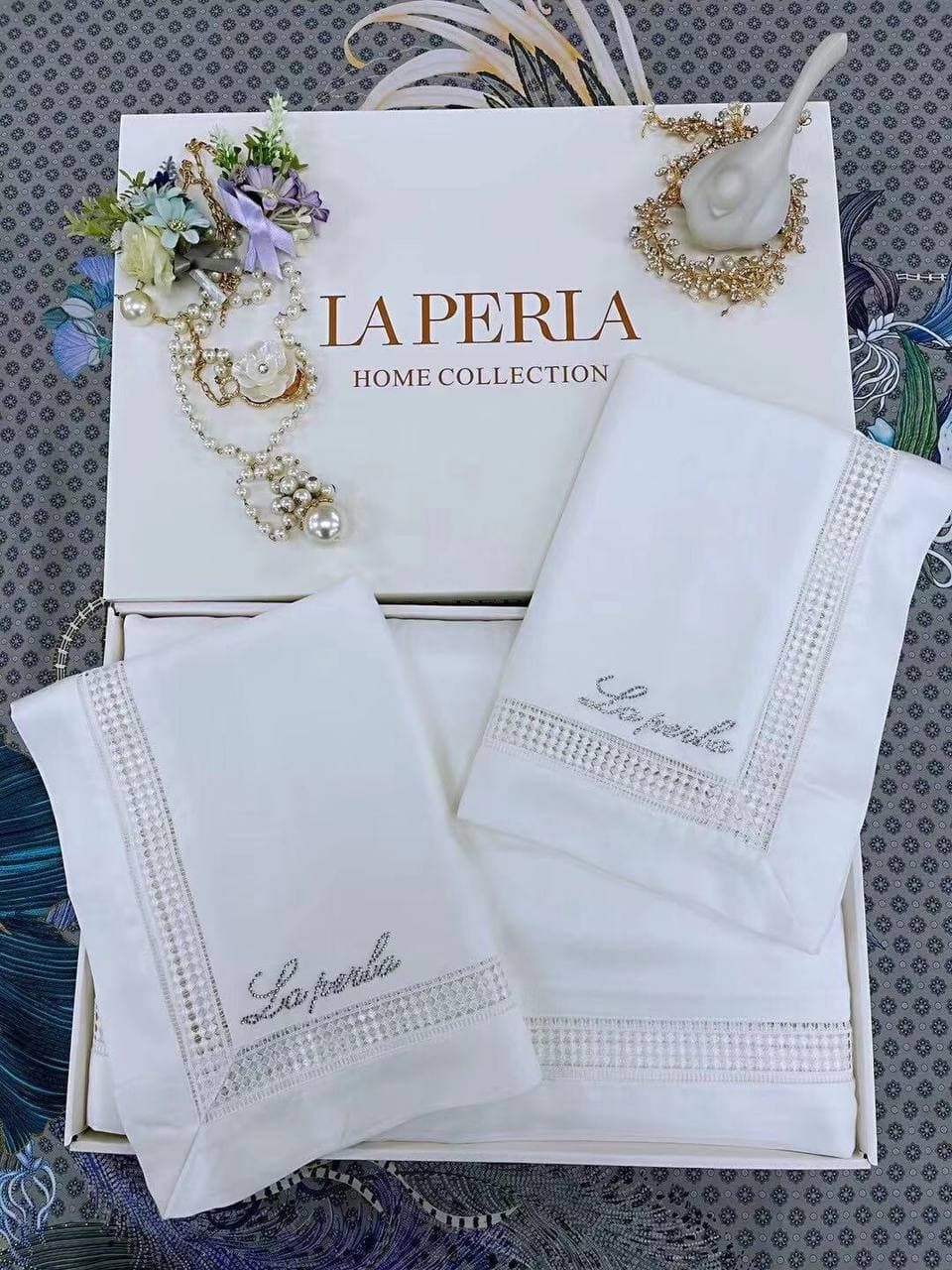 

Постельные наборы LA PERLA 200*230 200_230_1251005