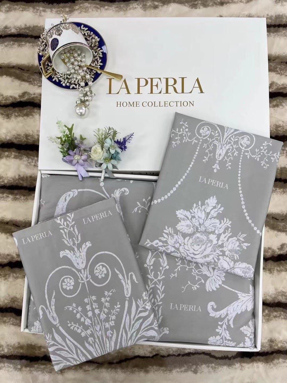 

Постельные наборы LA PERLA 200*230 200_230_262 LA PERLA