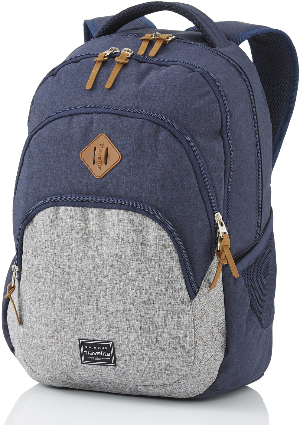 

Рюкзак Travelite BASICS/Navy (22л,0,7кг) (31x45x16см) TL096308-19