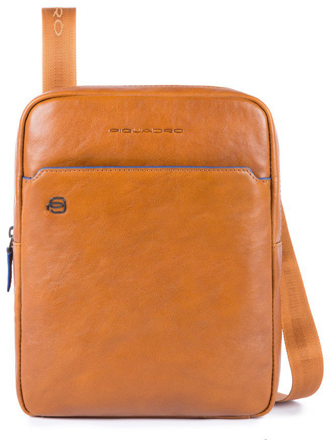 

Сумочка Piquadro B2S/Tobacco верт. на ремне с отдел. д/iPad Air/Pro CA1816B2S_CU