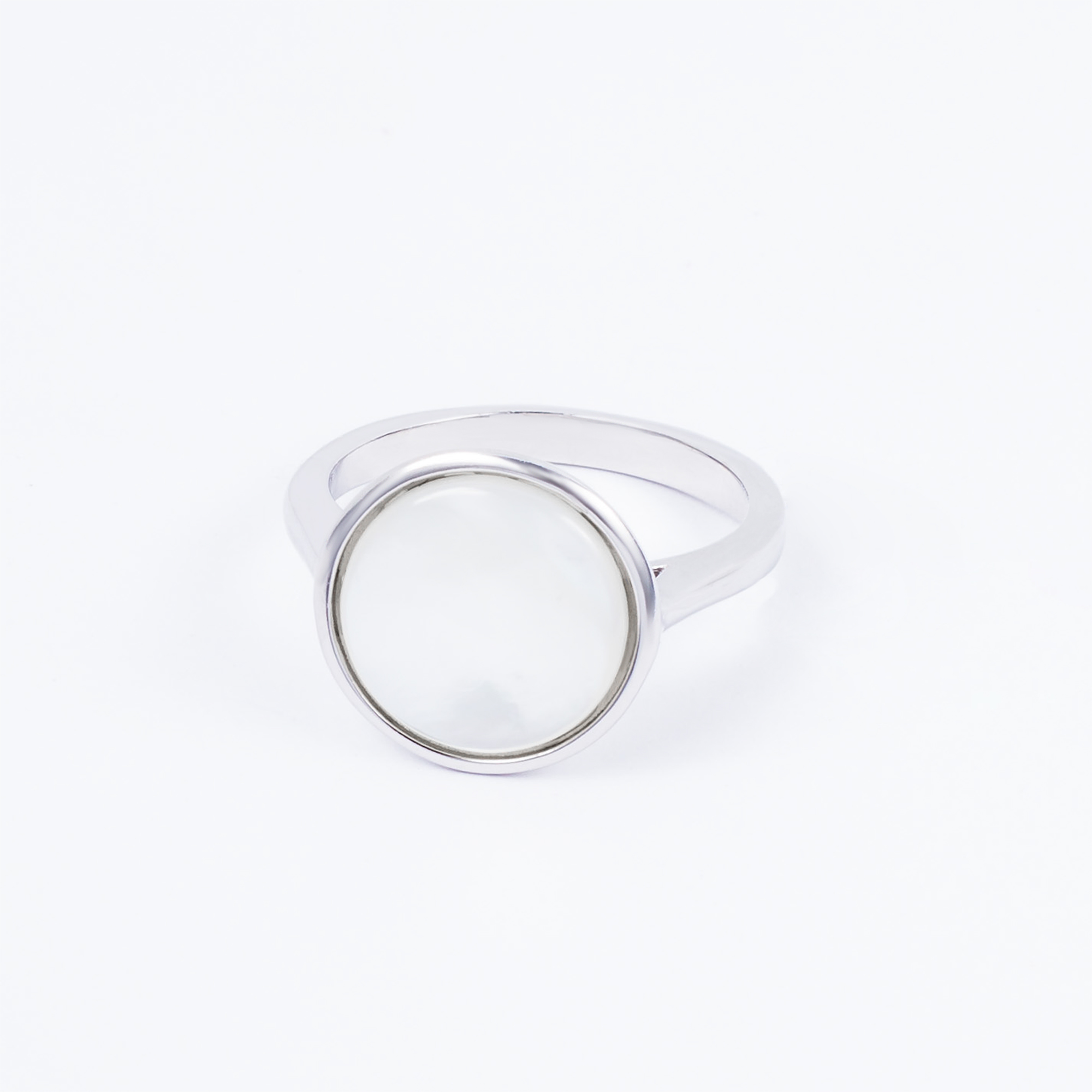 

Каблучка TOP Silver размер 18,5 4,25 г 9510233б