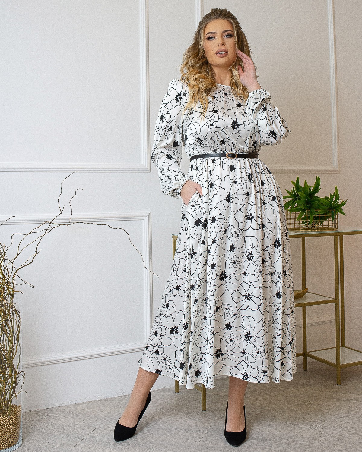 

Женское платье Fashion Look 462/1 белый 54-56