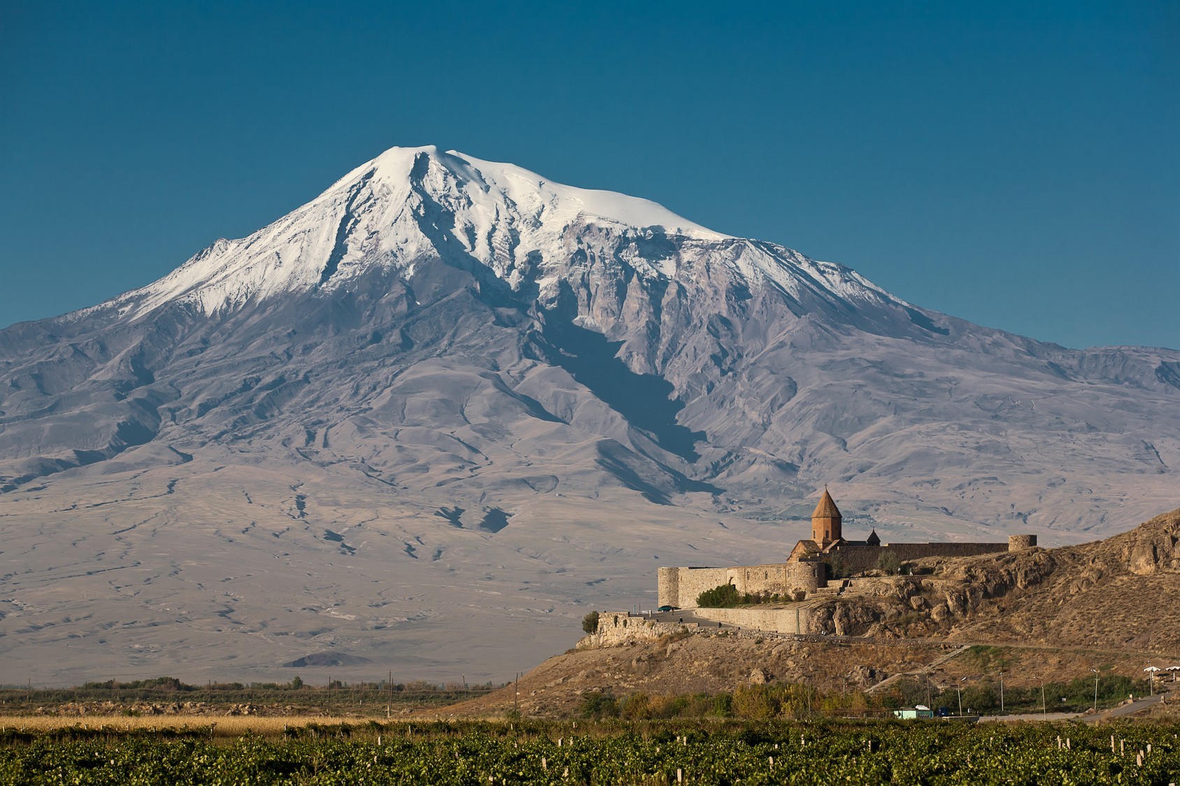 Армянская Церковь хор Вирап