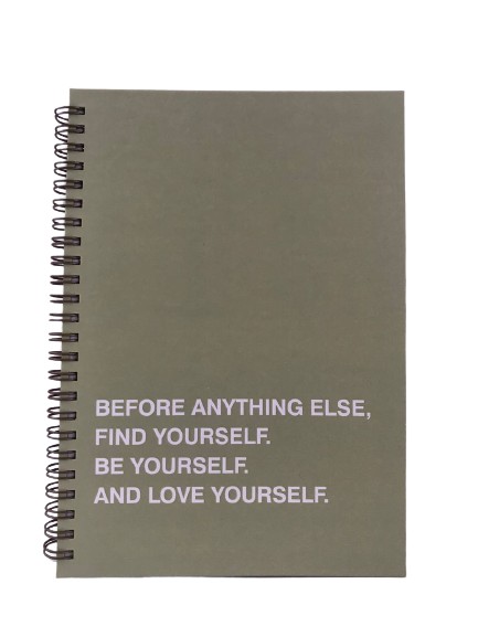 

Блокнот в крапку Love yourself зелений