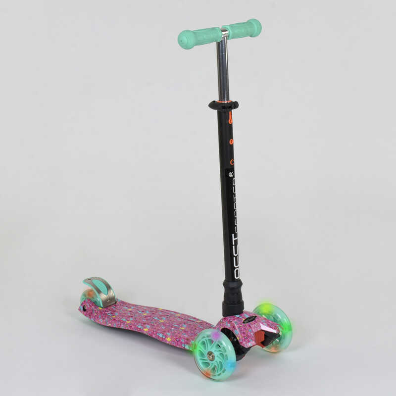 

Самокат трехколесный MAXI "Best Scooter" пластмассовый, трубка руля алюминиевая Pink/Turquoise/Black (83267)