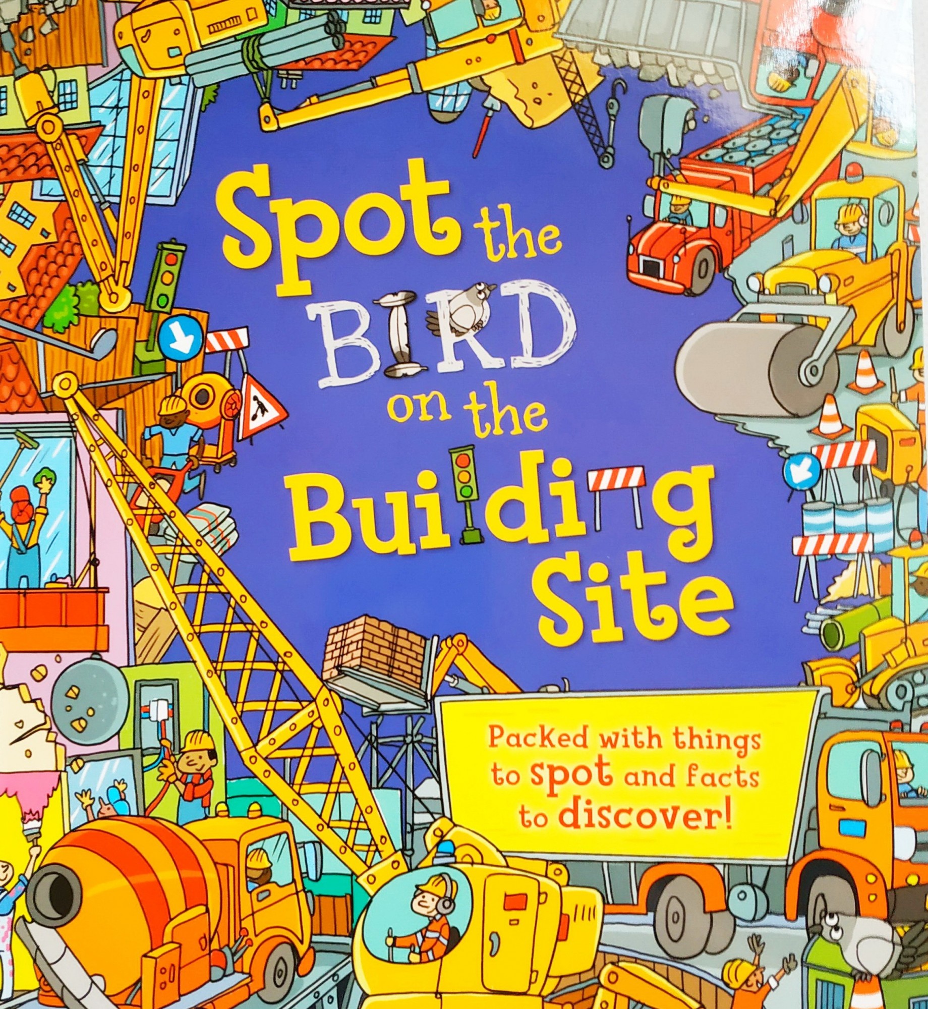 

Книга на английском Spot The.. Bird on the Building Site