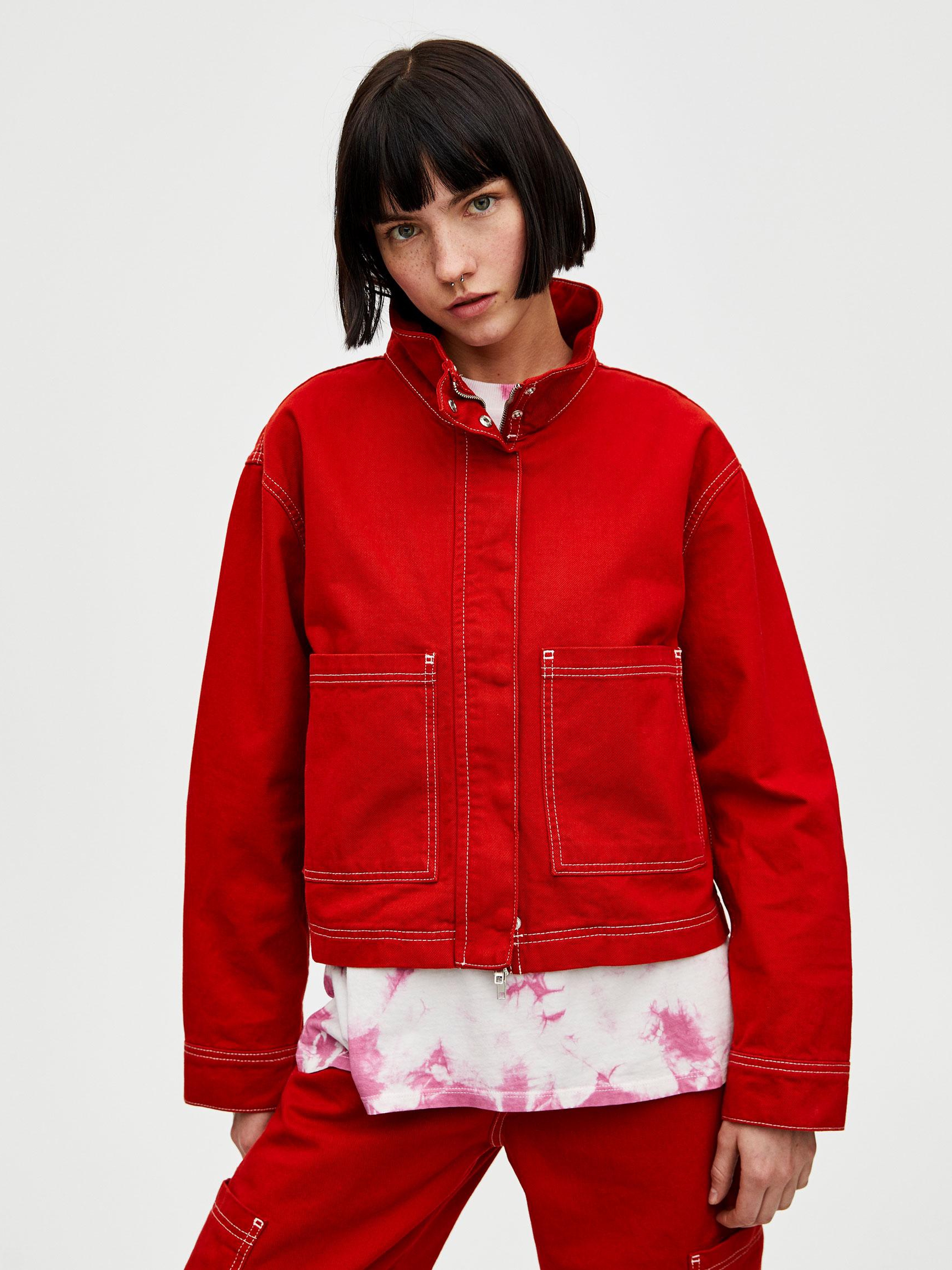 

Ветровка Pull & Bear 9711357615-ADOU S Красная с белым