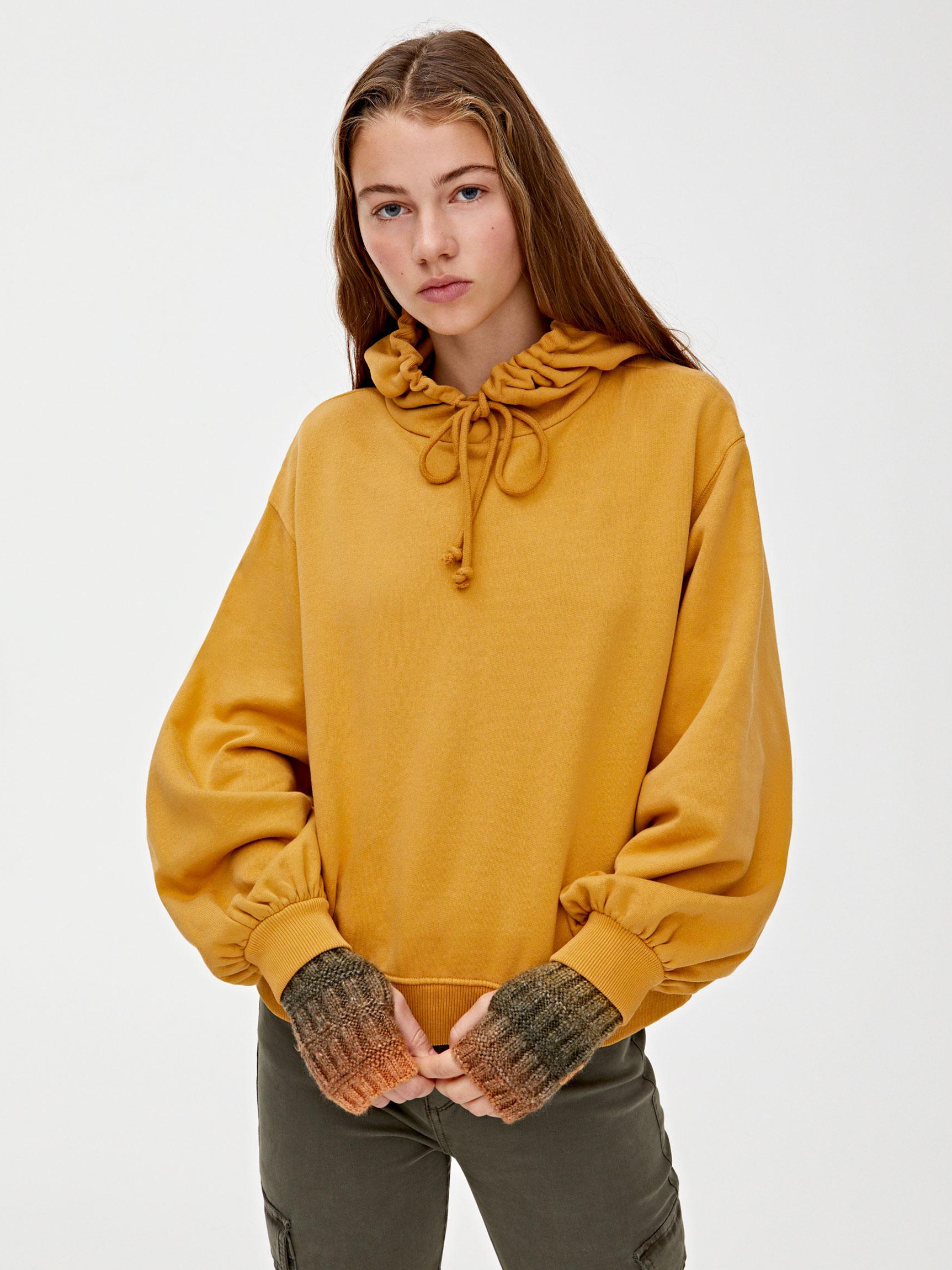 

Худи Pull & Bear 9596352305-ACSC M Горчичное