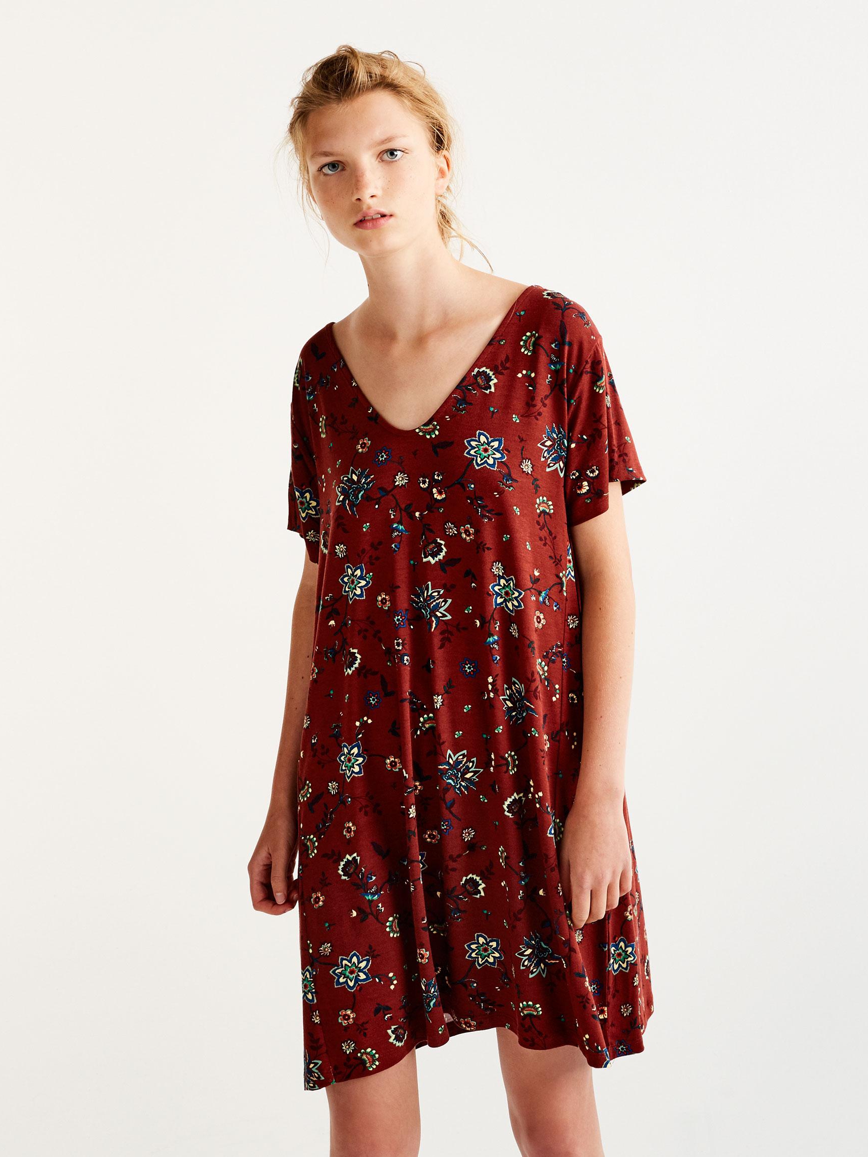 

Платье Pull & Bear 9391373658-ACME S Темно-коричневое с разноцветным