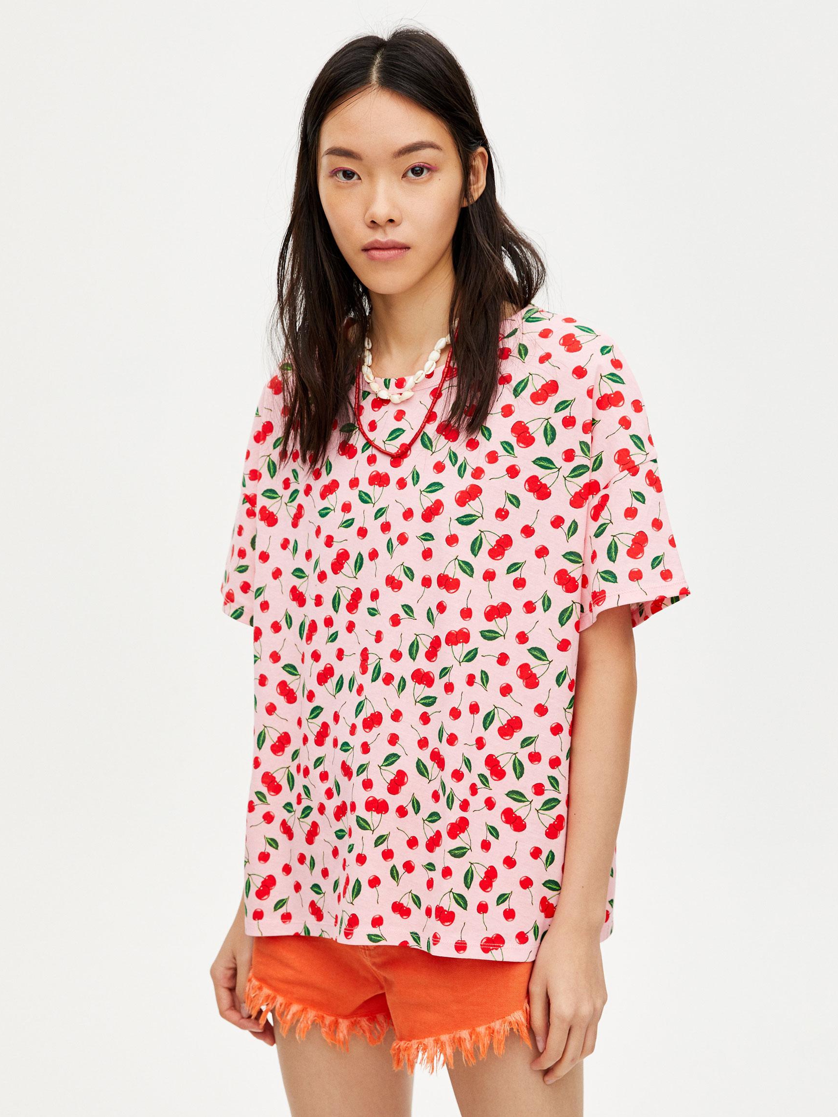 

Футболка Pull & Bear 9239313620-ABCD M Розовая с разноцветным