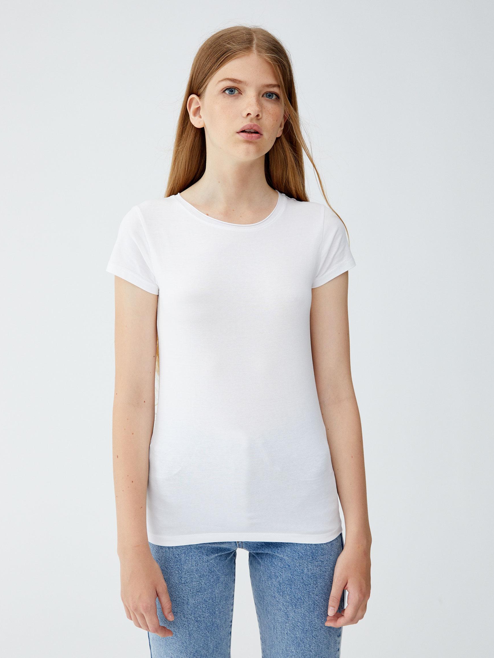 

Футболка Pull & Bear 9237213250-ACTS S Белая