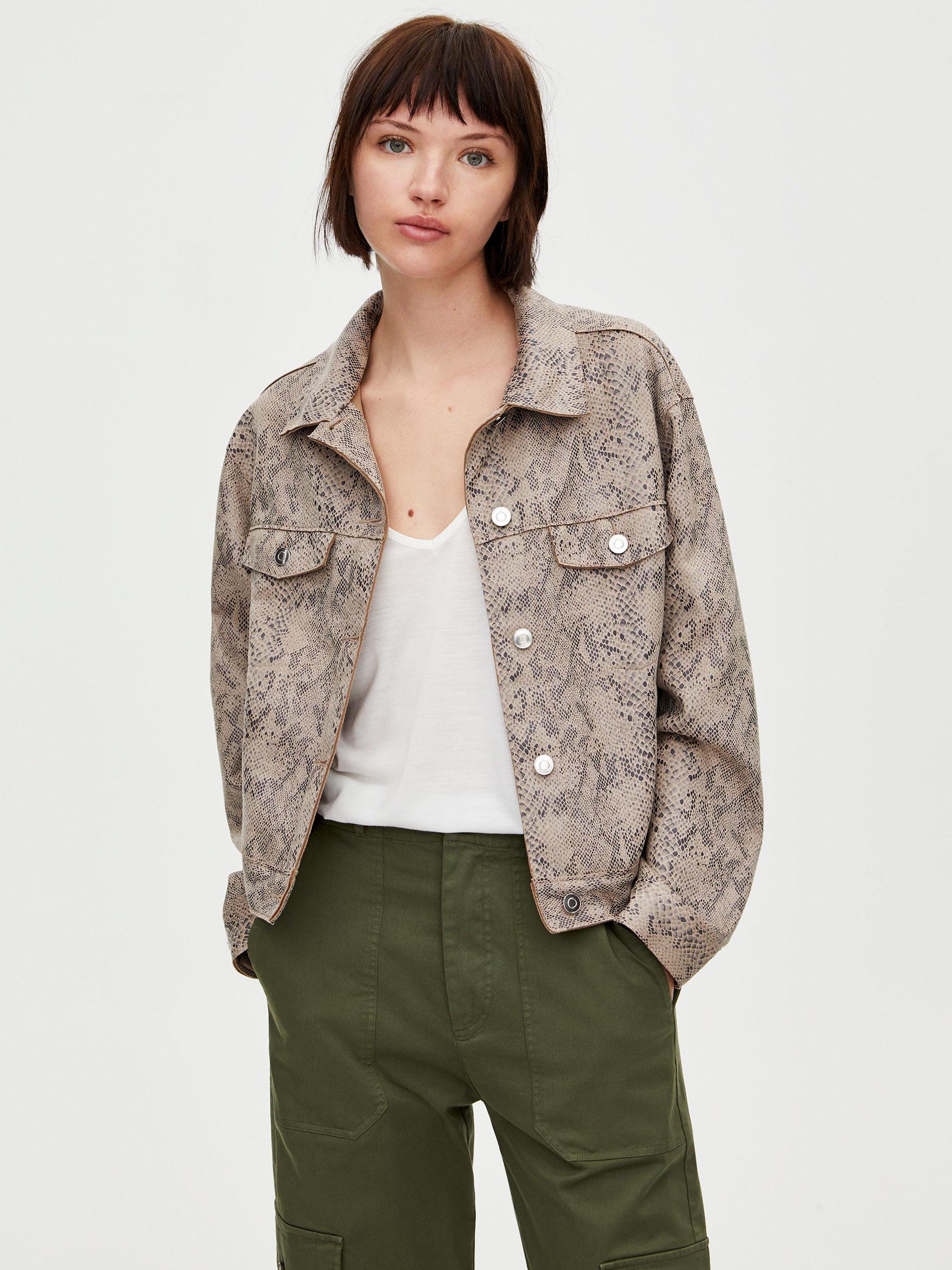

Куртка Pull & Bear 5710363038-AEXI  Змеиная, Куртка Pull & Bear 5710363038-AEXI L Змеиная
