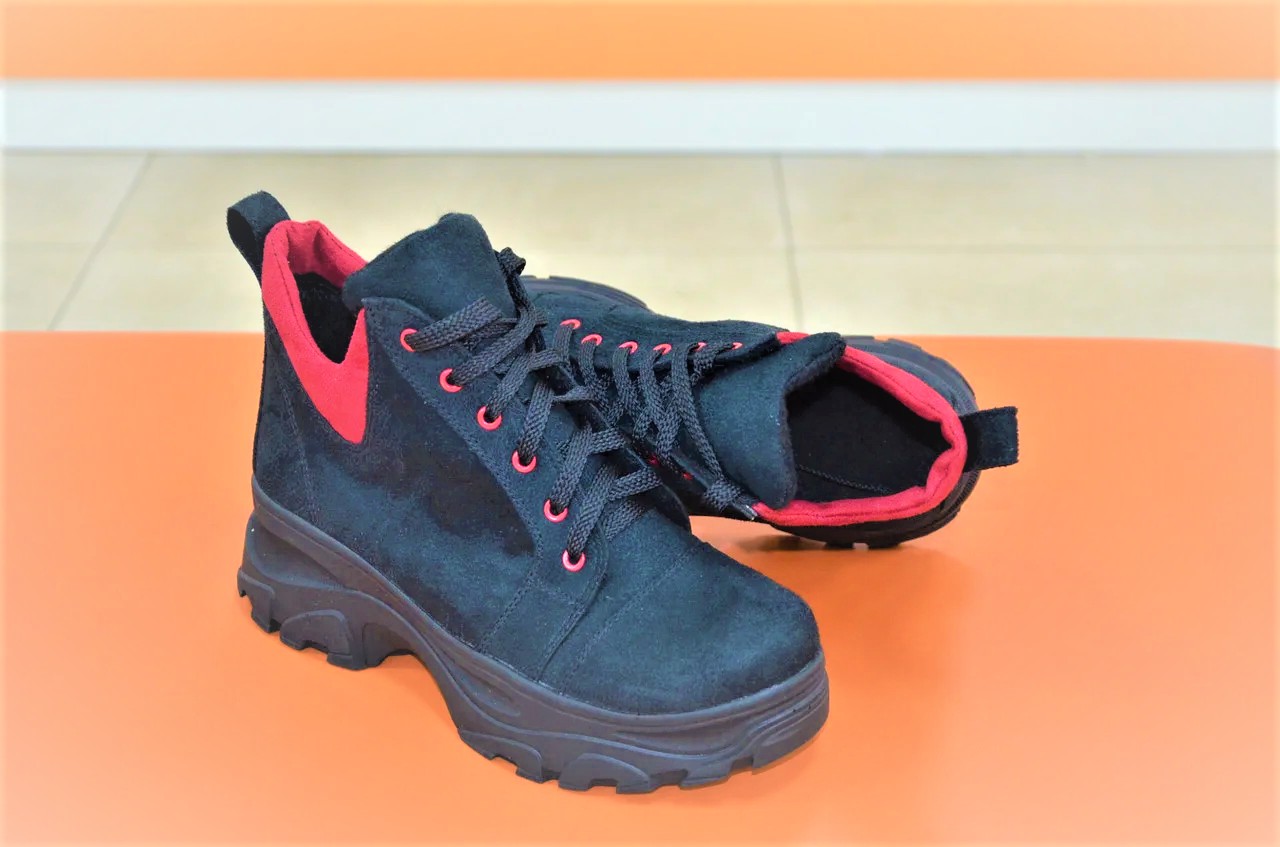 

Высокие женские кроссовки Karmen 355002 синие 37