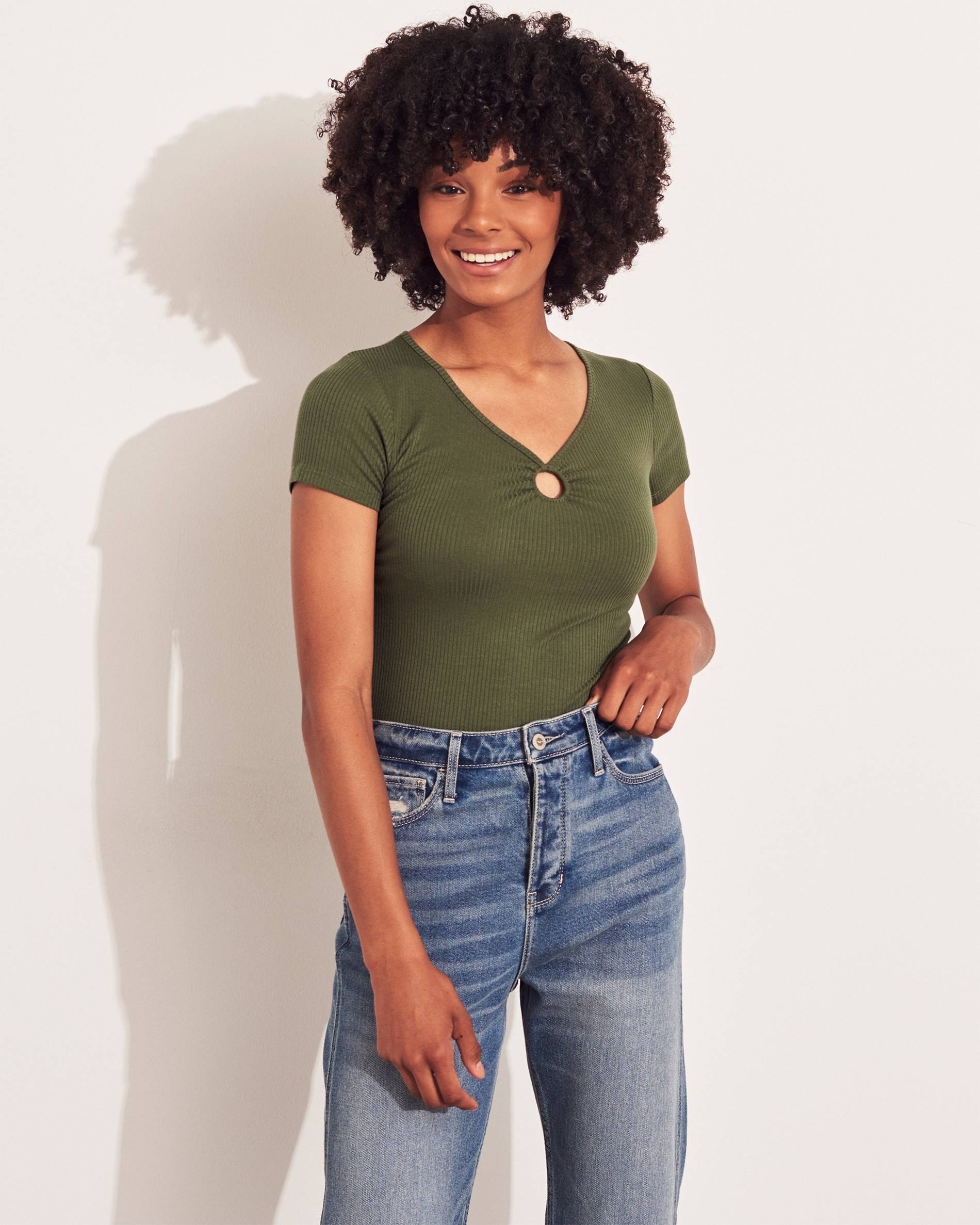 

Футболка Hollister HC6842W M Оливковый