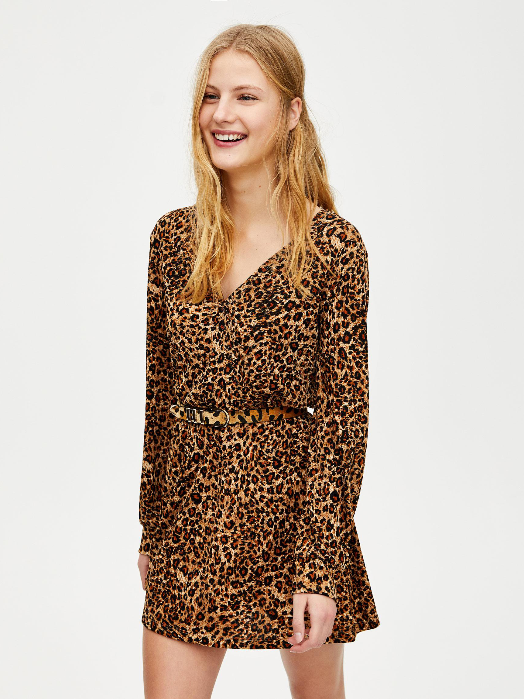 

Платье Pull & Bear 5390322051-AAON M Леопардовое