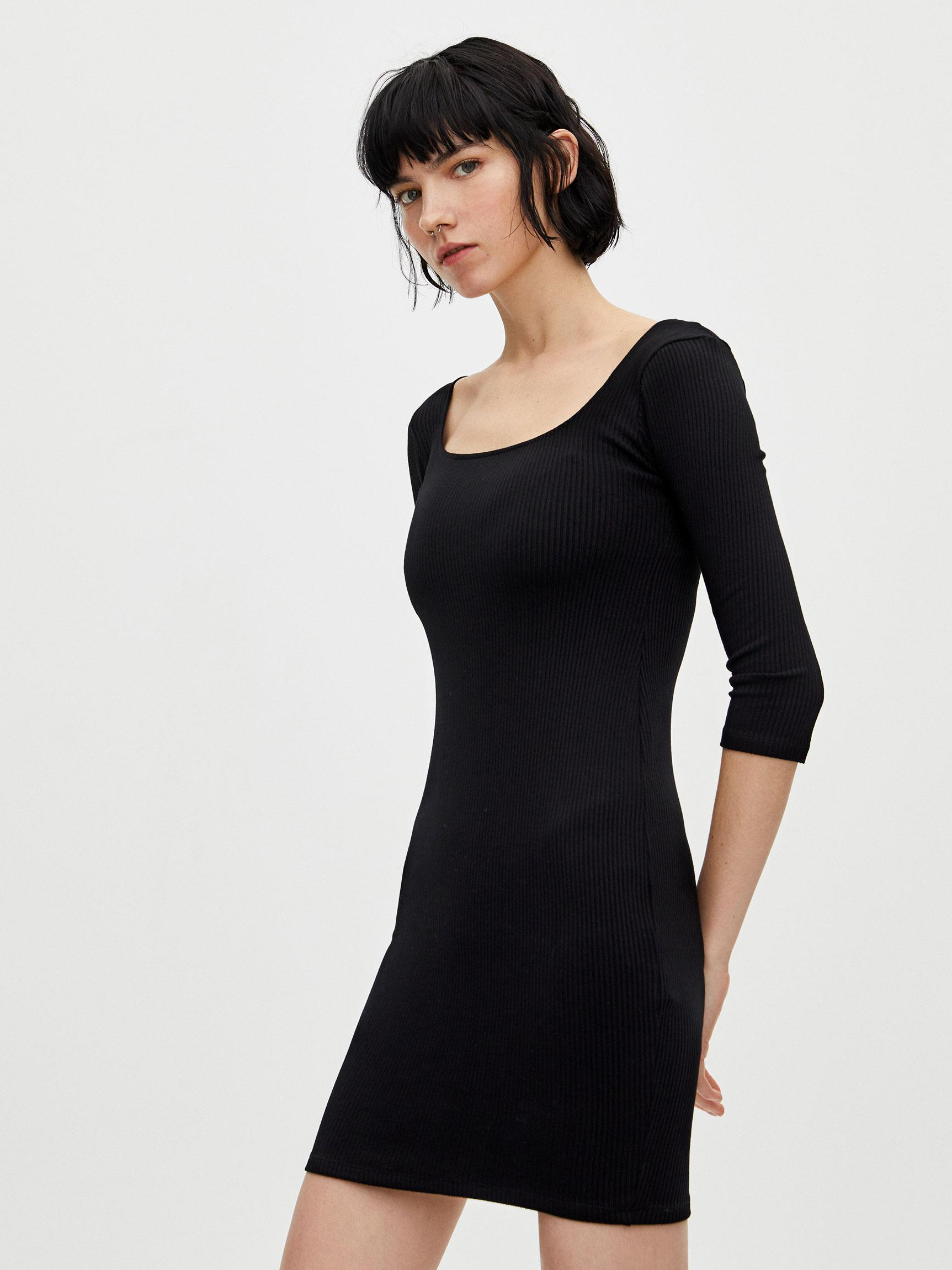 

Платье Pull & Bear 5390238800-AAAD S Черное