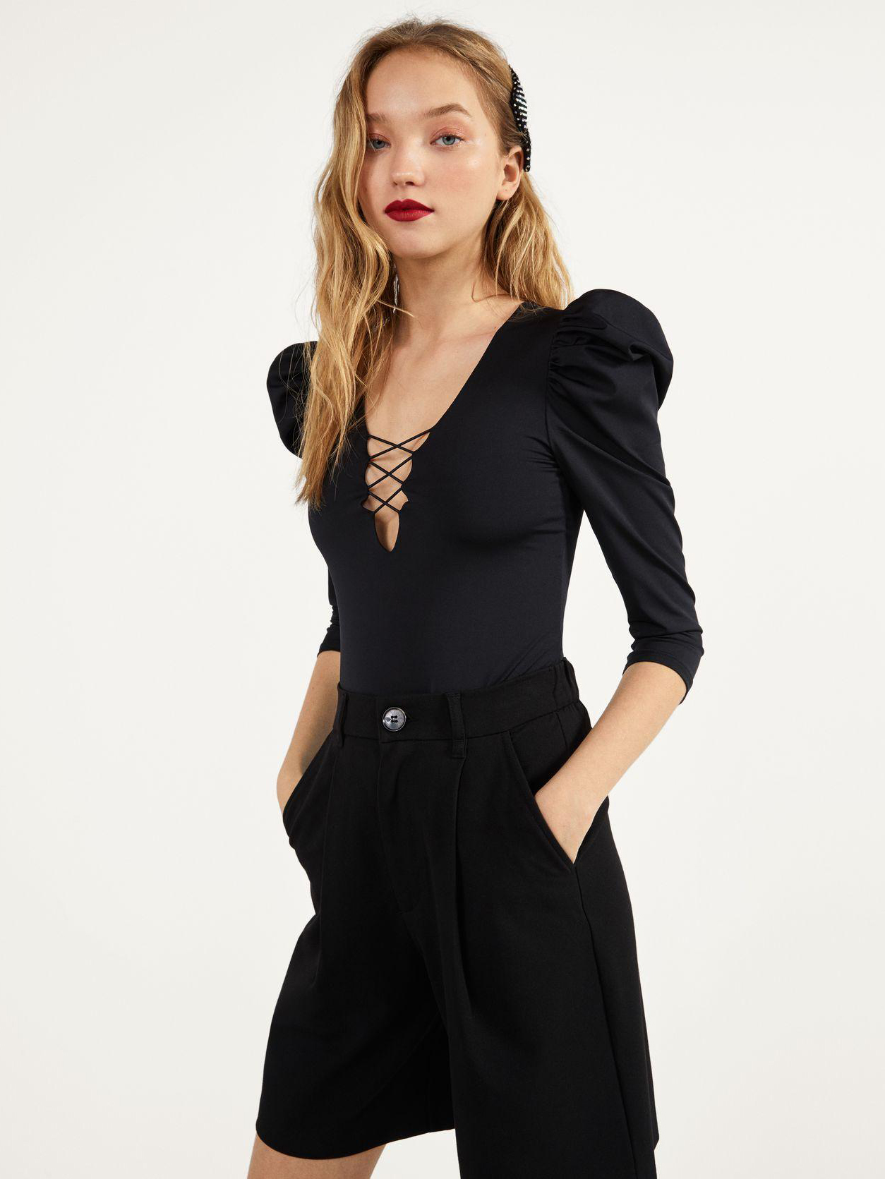 

Боди-блузка Bershka 3088810800-AAAD XS Черная