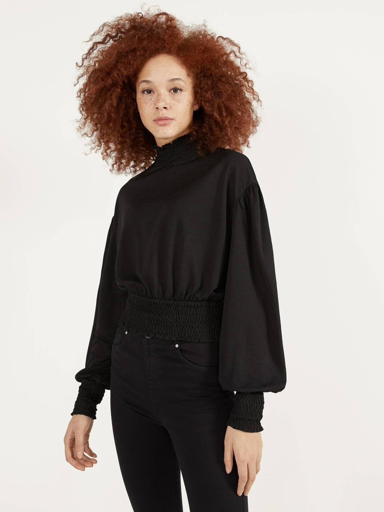 

Свитшот Bershka 1944187800-AAAD XS Черный