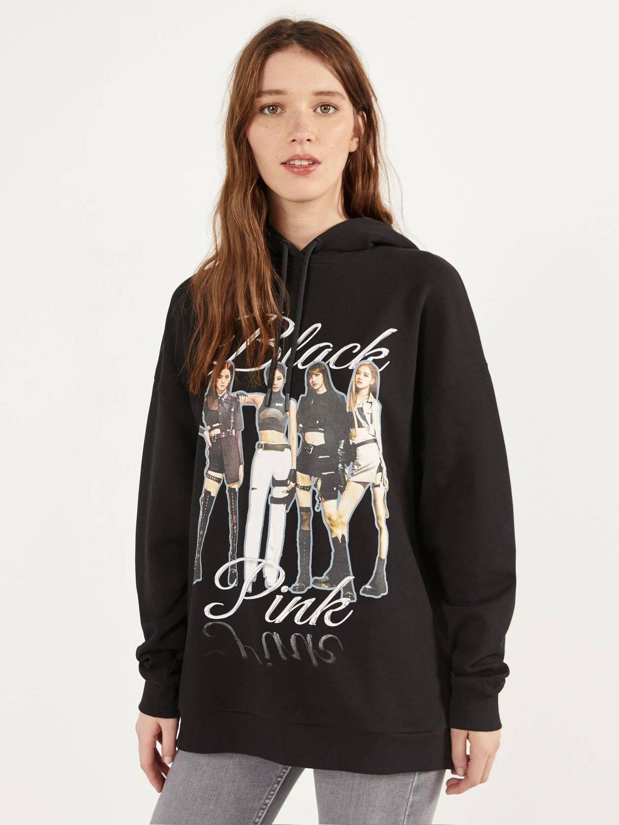 

Худи Bershka 1680851800-AAPU M Черное