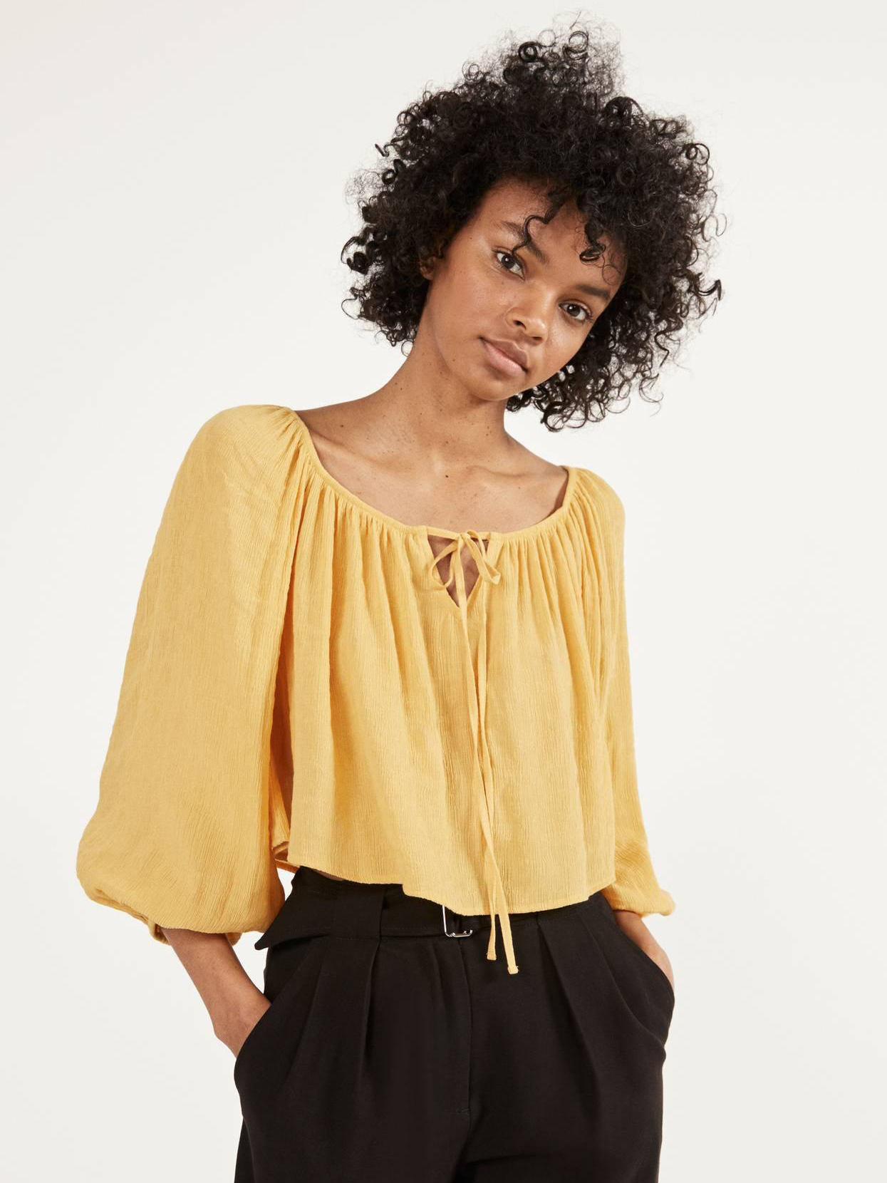 

Блузка Bershka 0718229305-ACUU M Желтая