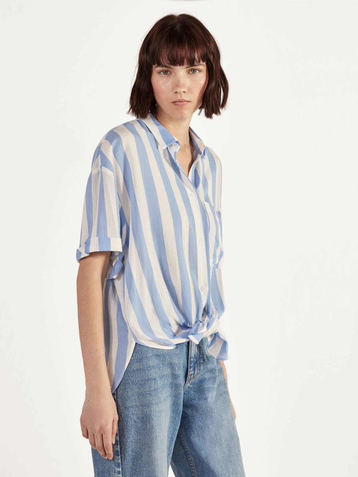 

Рубашка Bershka 0717168403-AAYL S Белая с голубым