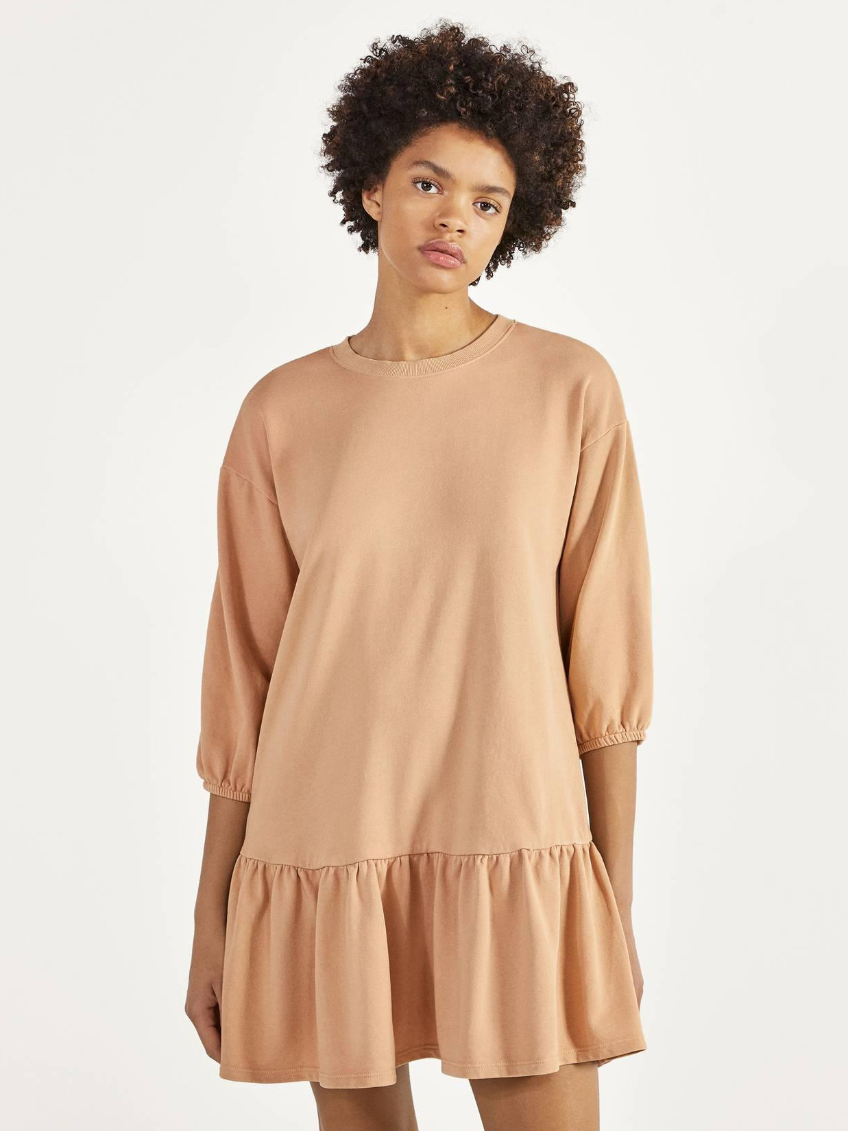 

Платье Bershka 0392443742-ACTQ XS Бежевое