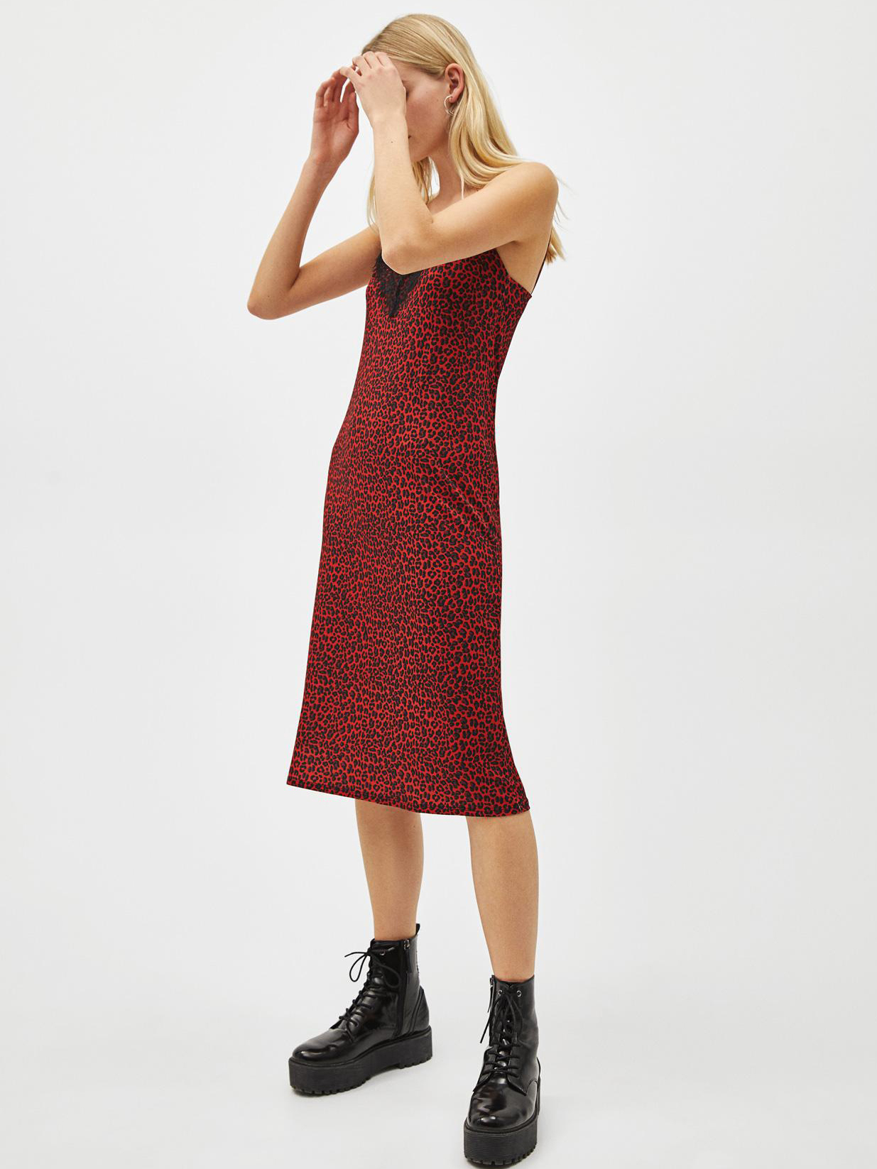 

Платье Bershka 0342187600-ADRP XS Красное