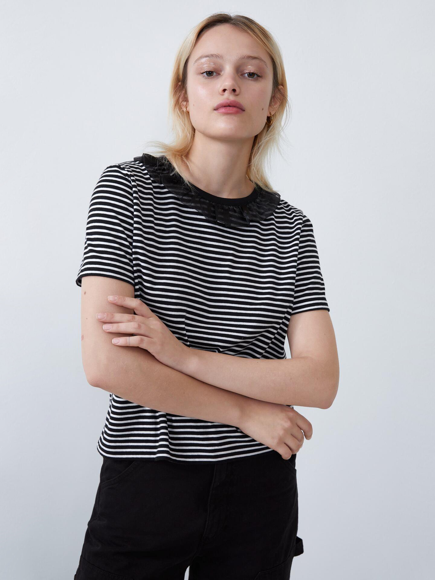 

Футболка Zara 0264824084-AAMY S Черная с белым