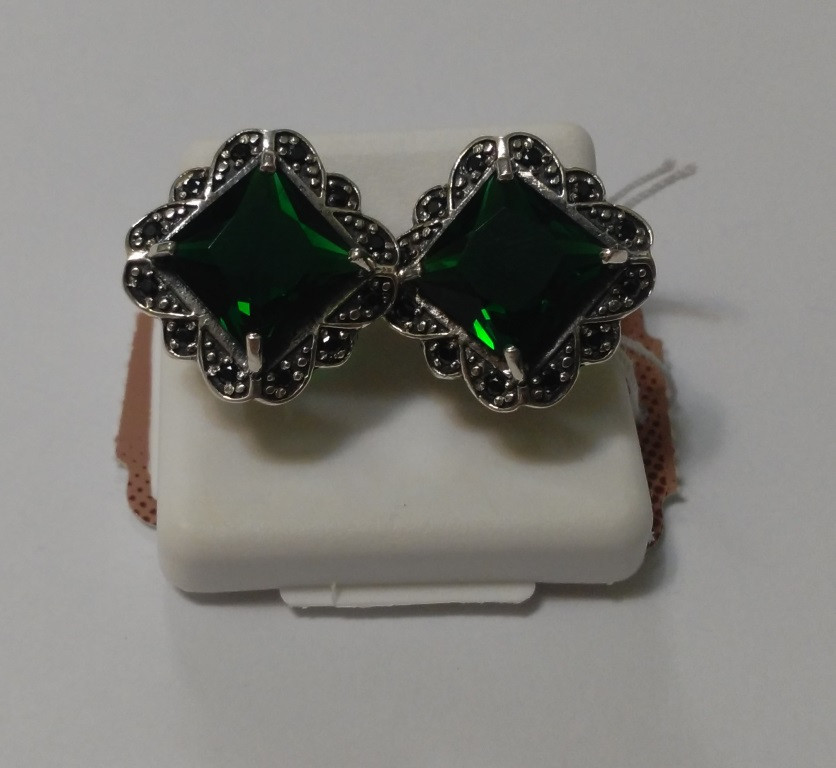 

Серебряные серьги с зеленым и черным куб. цирконием Роскошь, 0433.10