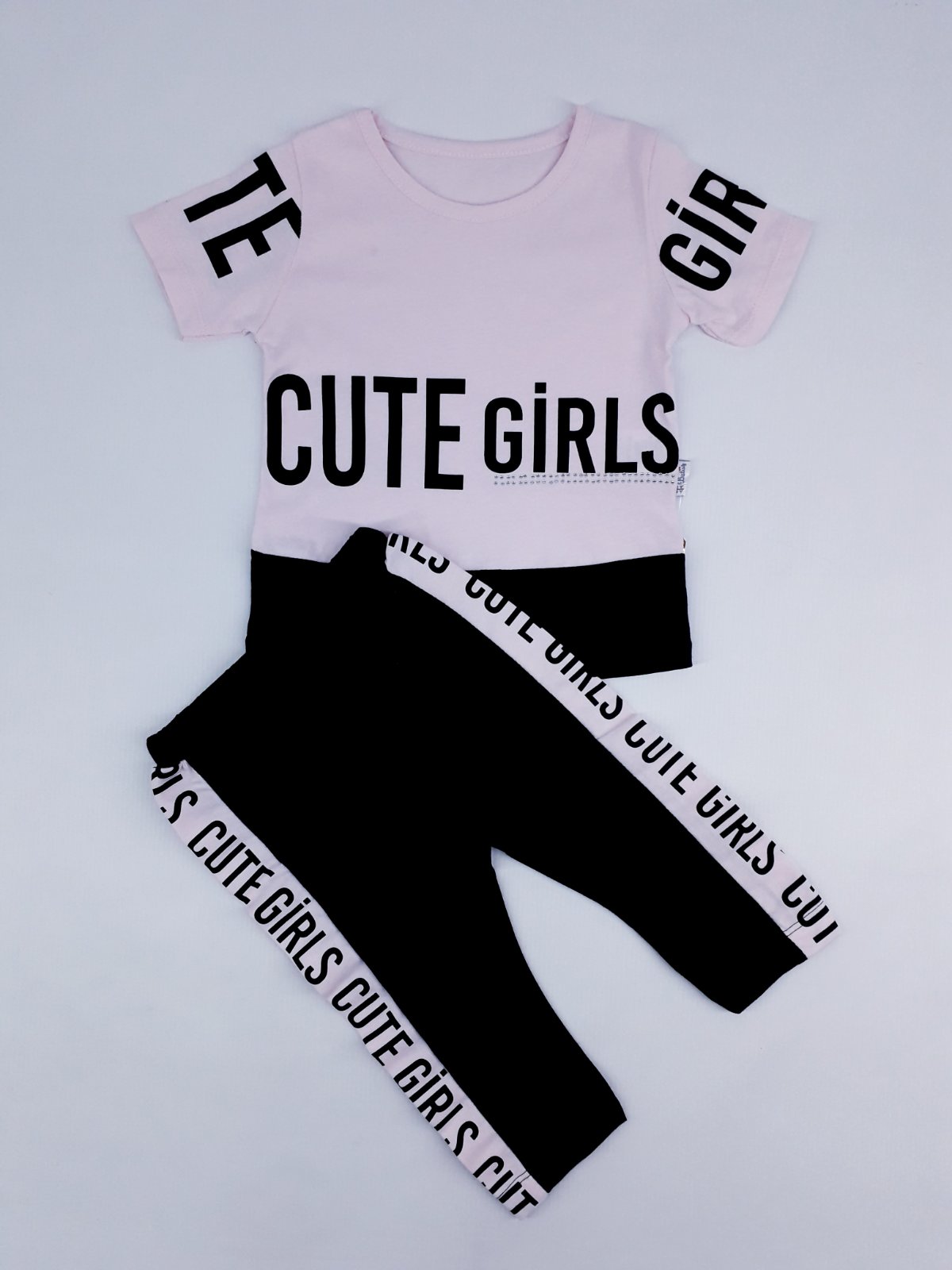 

Костюм (футболка+бриджи) Betus Bebe 09603 104-110см(р) розовый с черным