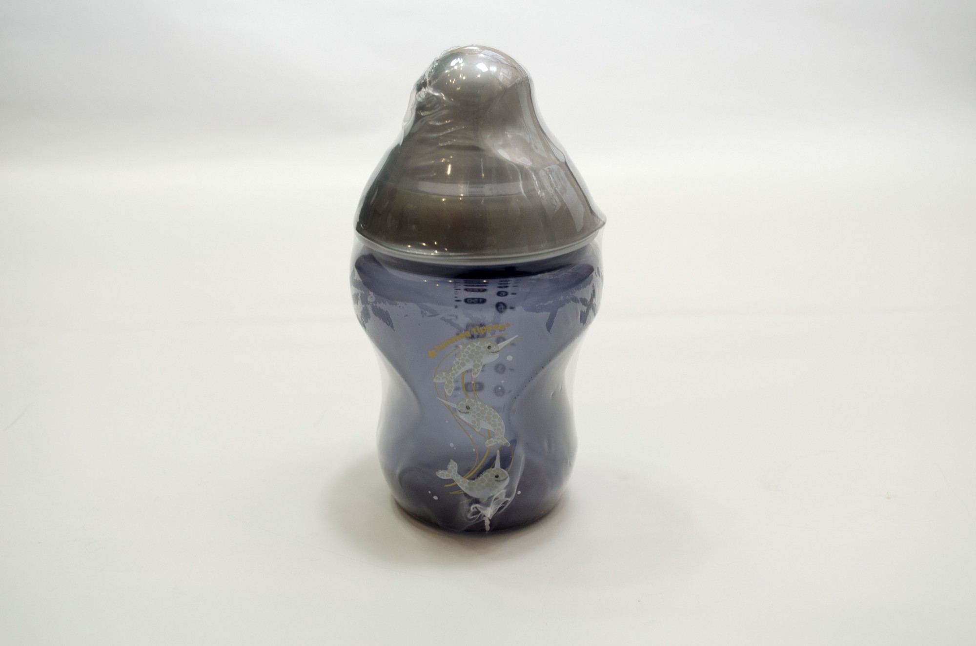 

Бутылочка для кормления ( 1 шт ) Tommee tippee голубого цвета с дельфинами с серебристой крышкой 1239