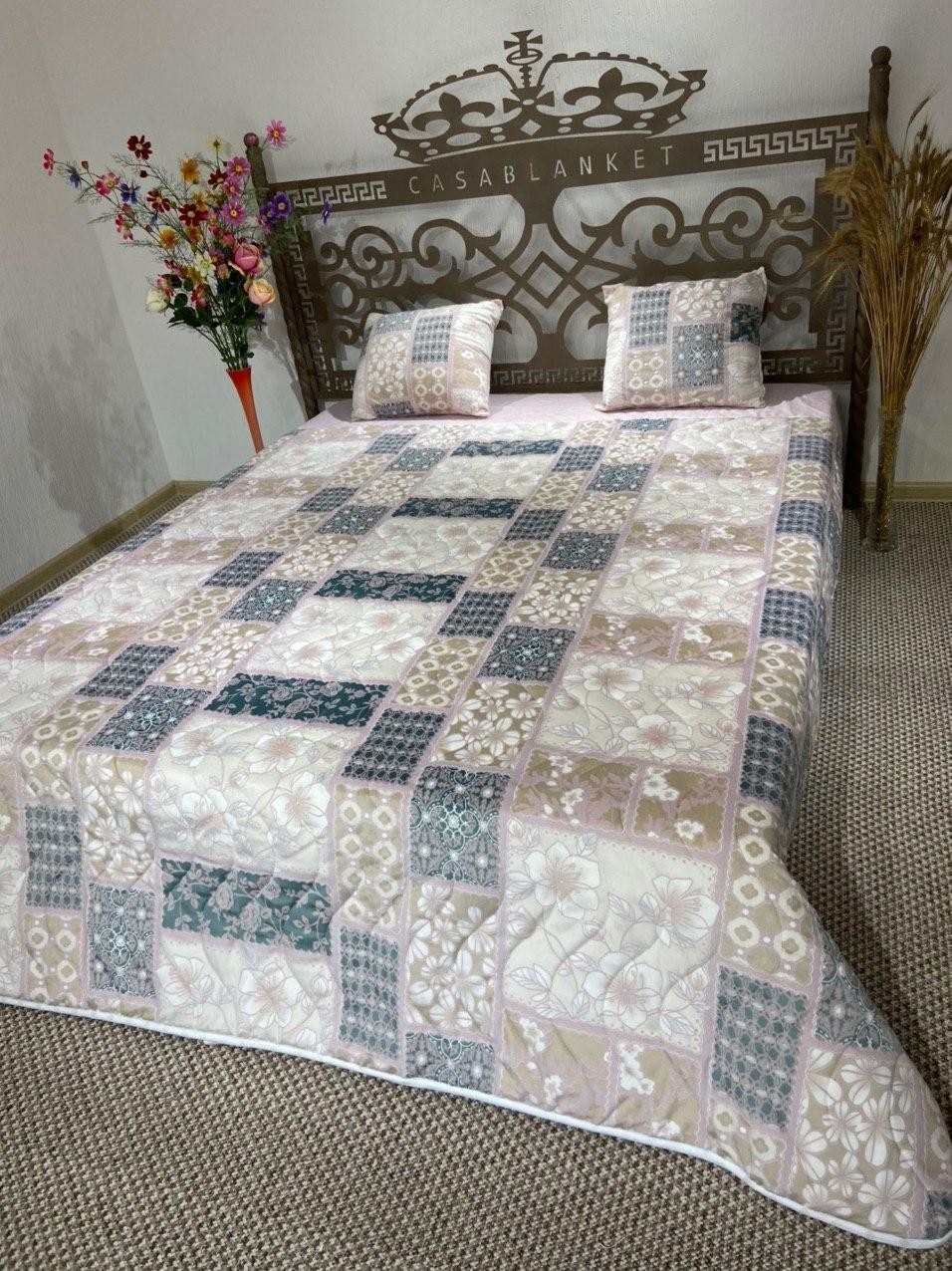 

Покрывало Комфорт Плюс Барнаут с подушками 210X230см Кремовый с синим