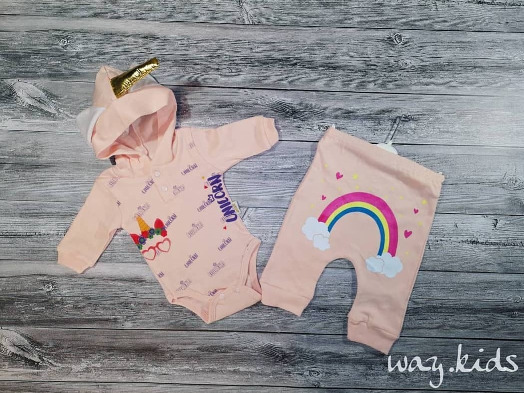 

Комплект для девочки Aist baby с единорогом 68см персиковый