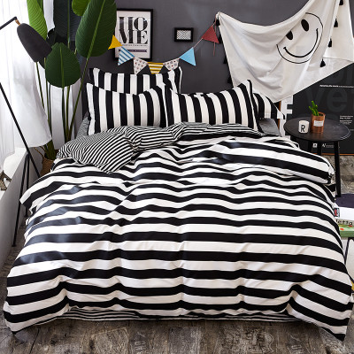 

Комплект постельного белья Homytex полуторный поликоттон Black and white strip арт.8-2226