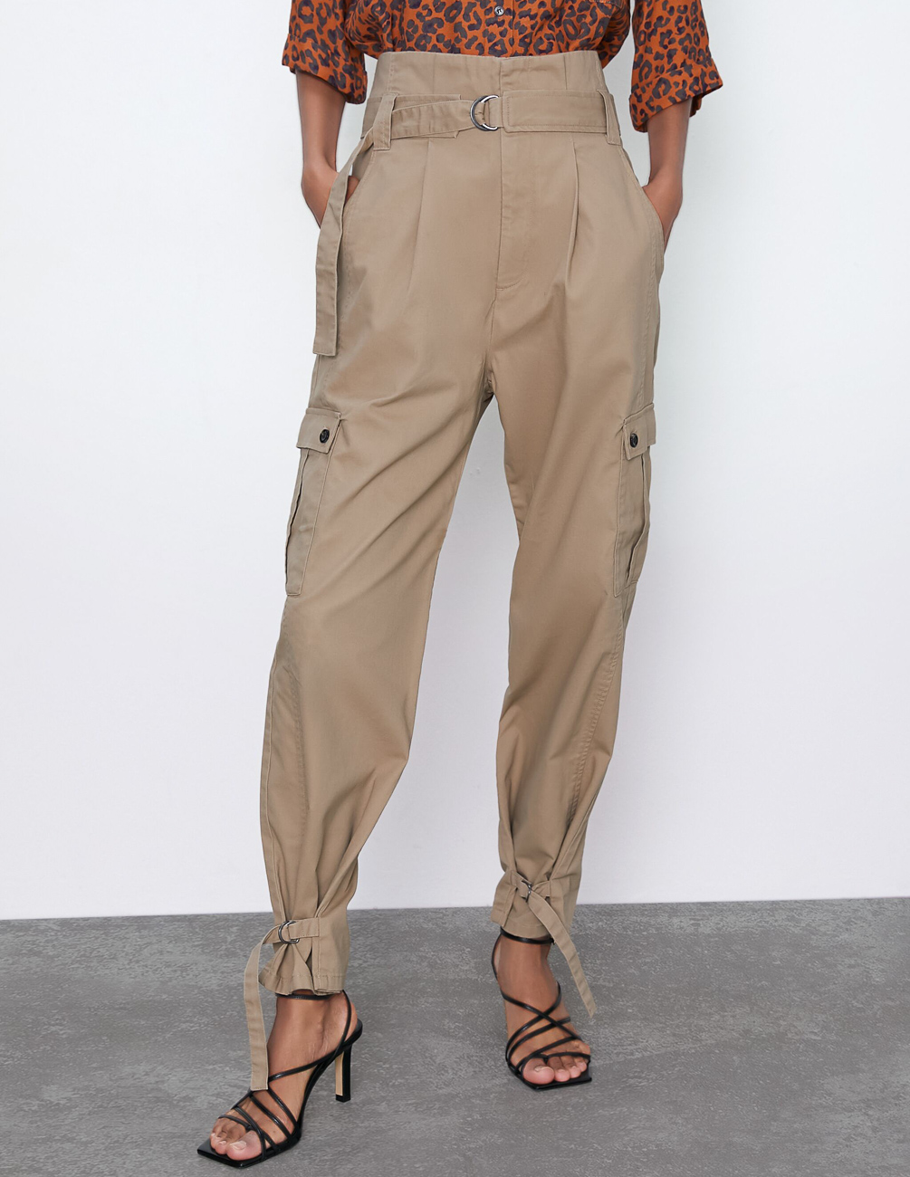 

Брюки Zara Ж1060857 (1122/240/707) цвет бежевый L