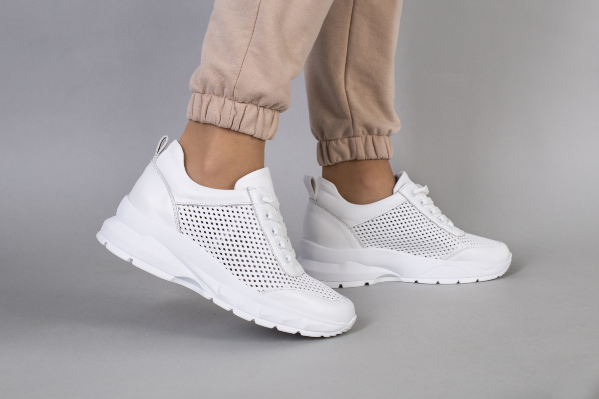 

Кроссовки VZUTIK 40 Белый 9007/40