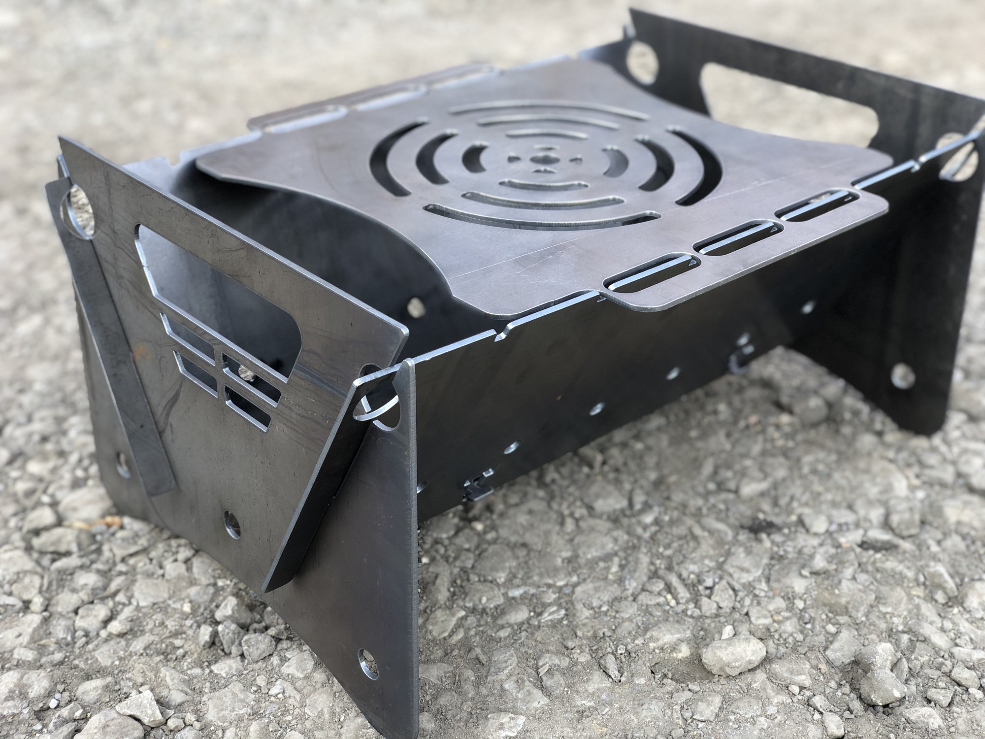 

Мангал разборной на 6 шампуров с подставкой