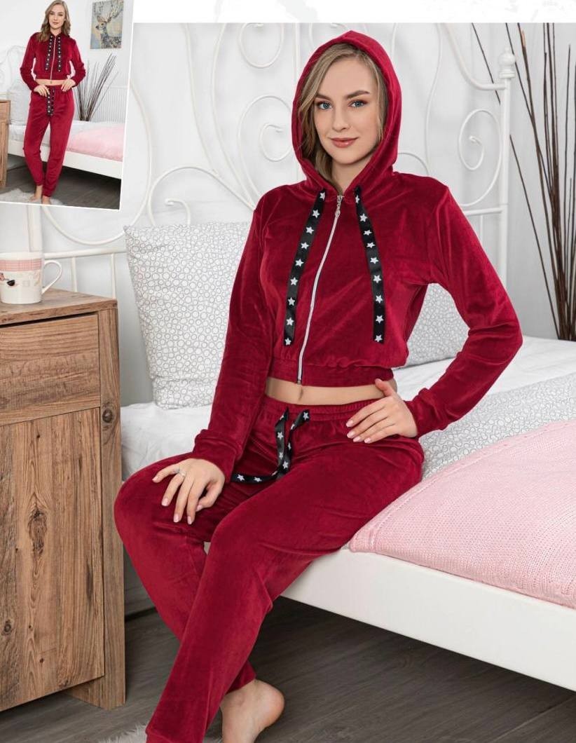 

Женский домашний костюм велюровый для дома и отдыха (кофта + брюки) Pijamoni  Красный, Женский домашний костюм велюровый для дома и отдыха (кофта + брюки) Pijamoni M Красный