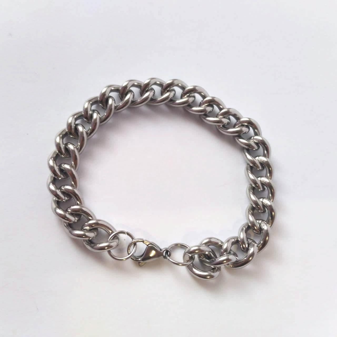 

Браслет мужской Stainless Steel 22 серебристый массивный длинна 22 см 004143