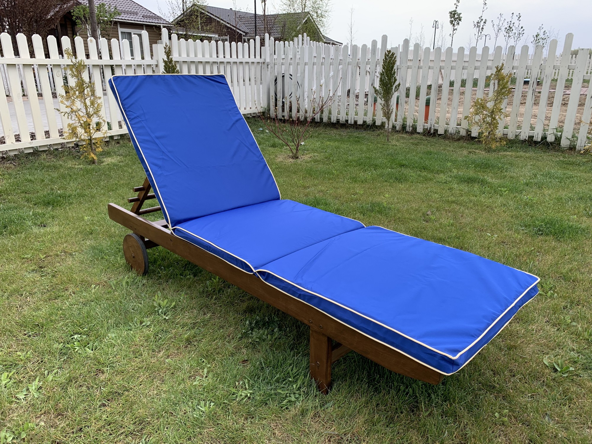 

Матрас на шезлонг Кедр на Ливане серия Prestige 190x60x4 см Синий (1038)