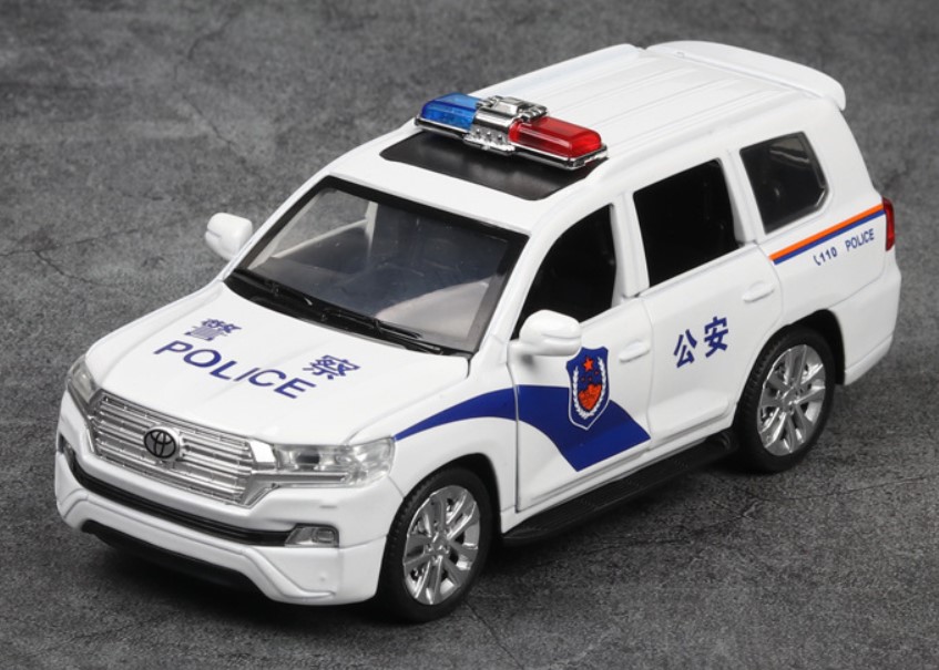 

Полицейский автомобиль Land Cruiser Police Car 1:32 белого цвета
