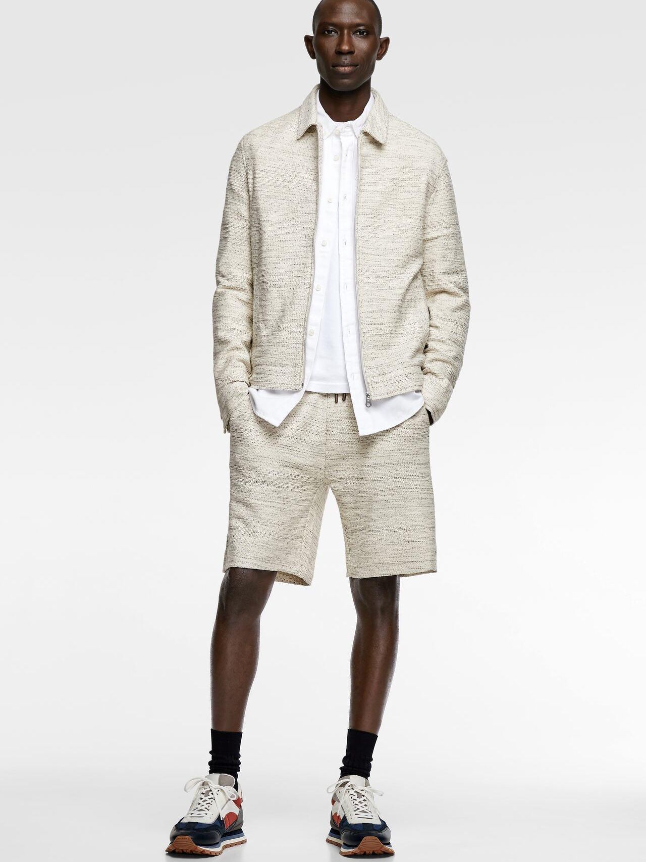 

Шорты Zara 6861/327/052-AACA M Светло-бежевые с черным