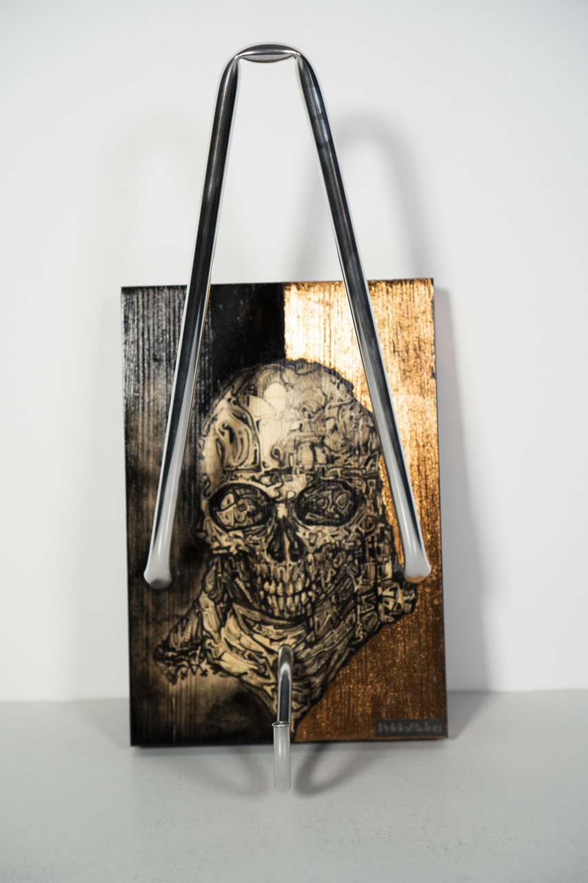 

Настінне кріплення для авто / мото шолому Pride&Joy R01sk SKULL