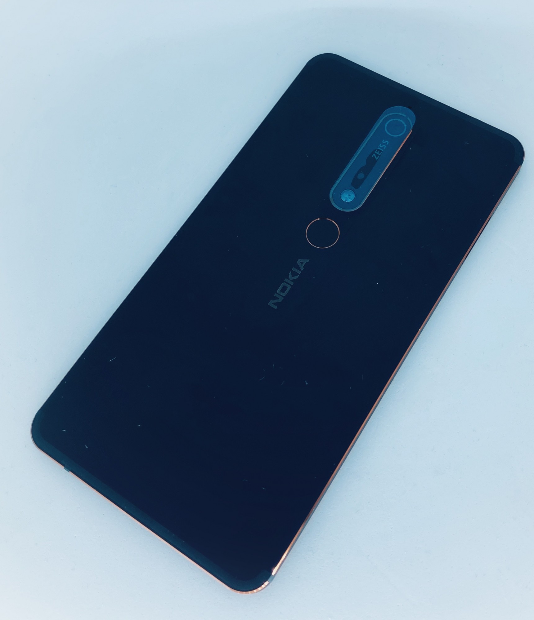 

Задняя крышка для Nokia 6.1 Dual Sim TA-1043/TA-1050, черная, с шлейфом сканера отпечатка пальца, High copy