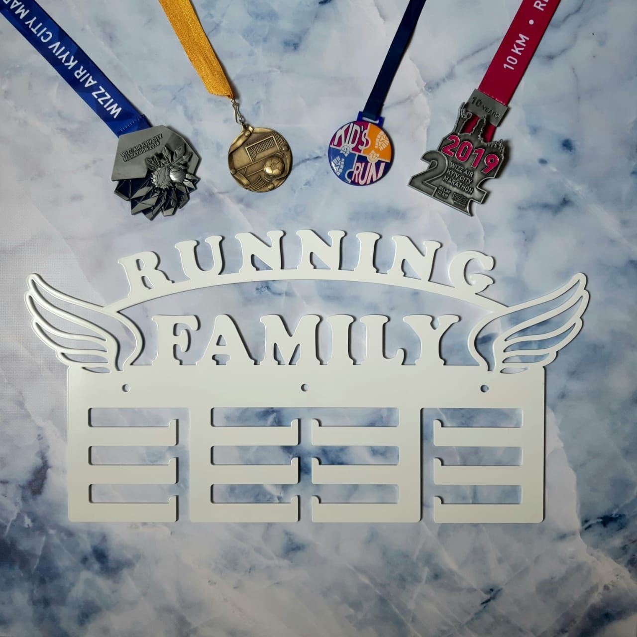 

Медальница "КТМ" RUNING FAMILY Стальная (белая)