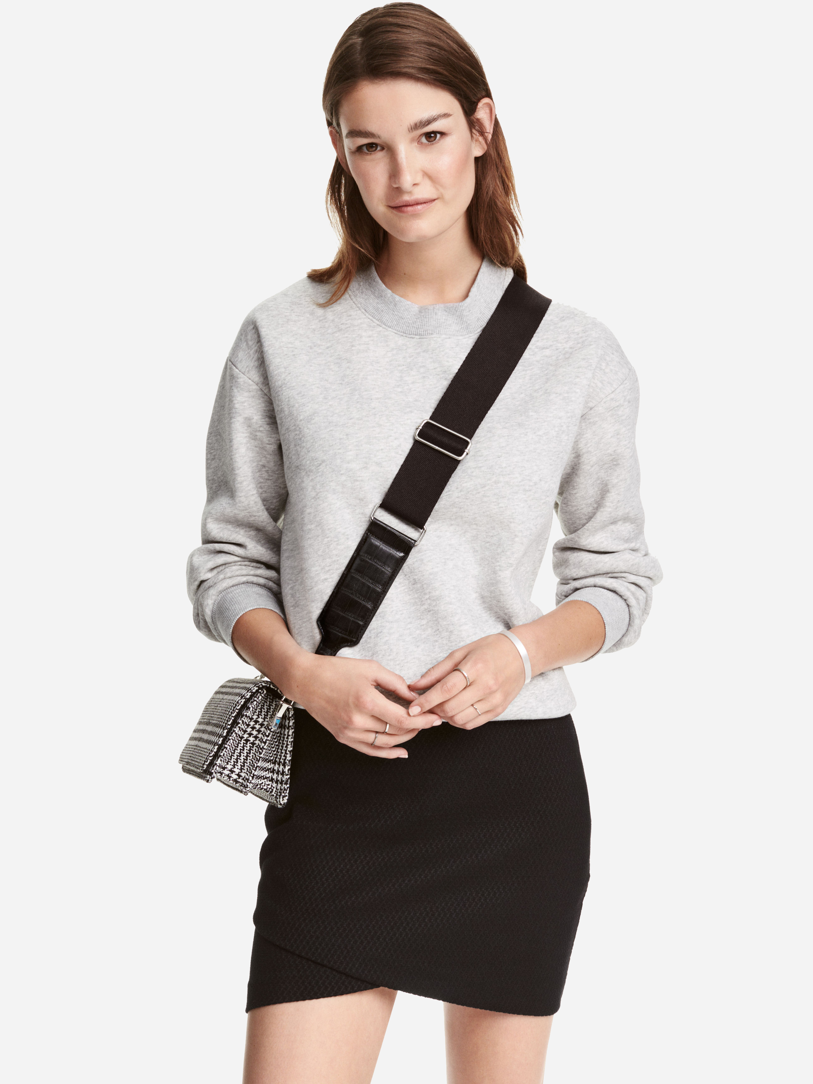 

Юбка H&M 3911444-AAAD L Черная